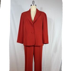 Le Suit Classic Burnt Orange Pantsuit nwot